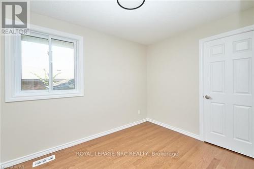 17 Kilkenny Drive, St. Catharines (437 - Lakeshore), ON - Indoor Photo Showing Other Room