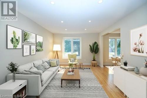 17 Kilkenny Drive, St. Catharines (437 - Lakeshore), ON - Indoor Photo Showing Living Room