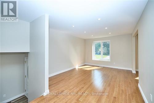 17 Kilkenny Drive, St. Catharines (437 - Lakeshore), ON - Indoor Photo Showing Other Room