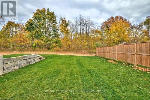 1125 Balfour Street, Pelham (664 - Fenwick), ON - Outdoor With Backyard