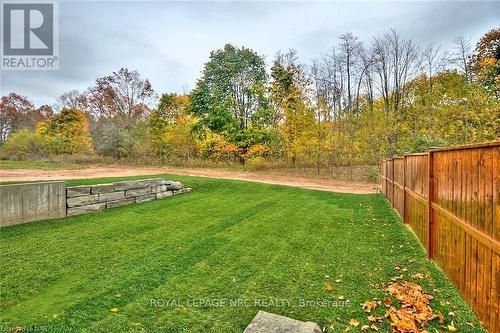 1125 Balfour Street, Pelham (664 - Fenwick), ON - Outdoor With Backyard