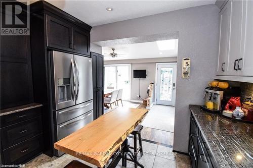 271 West Street, West Lincoln (057 - Smithville), ON - Indoor Photo Showing Kitchen