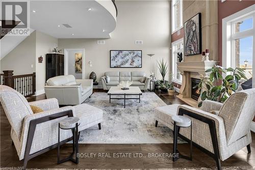 3091 Jason'S Point, Lincoln (980 - Lincoln-Jordan/Vineland), ON - Indoor Photo Showing Living Room With Fireplace