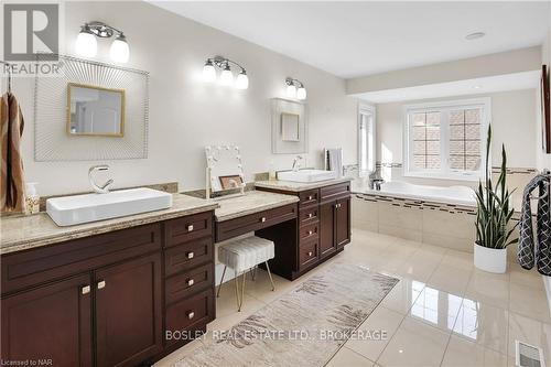 3091 Jason'S Point, Lincoln (980 - Lincoln-Jordan/Vineland), ON - Indoor Photo Showing Bathroom