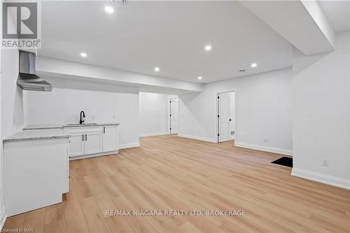 4217 Manson Lane, Lincoln (982 - Beamsville), ON - Indoor Photo Showing Other Room