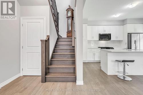 1051 Wright Drive, Midland, ON - Indoor Photo Showing Kitchen With Upgraded Kitchen