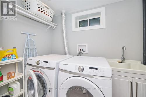 65 Wakelin Terrace, St. Catharines (444 - Carlton/Bunting), ON - Indoor Photo Showing Laundry Room