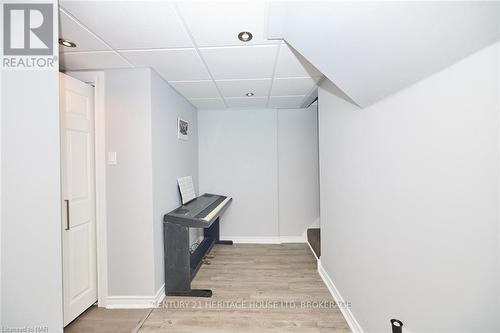 65 Wakelin Terrace, St. Catharines (444 - Carlton/Bunting), ON - Indoor Photo Showing Other Room