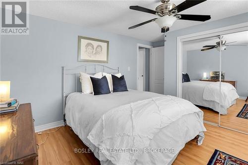 8 Kilkenny Drive, St. Catharines (437 - Lakeshore), ON - Indoor Photo Showing Bedroom