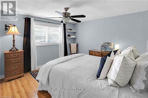 8 Kilkenny Drive, St. Catharines (437 - Lakeshore), ON - Indoor Photo Showing Bedroom