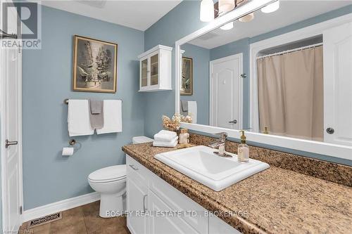 8 Kilkenny Drive, St. Catharines (437 - Lakeshore), ON - Indoor Photo Showing Bathroom