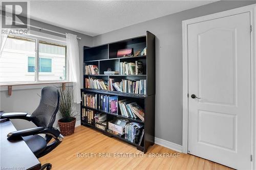 8 Kilkenny Drive, St. Catharines (437 - Lakeshore), ON - Indoor Photo Showing Office