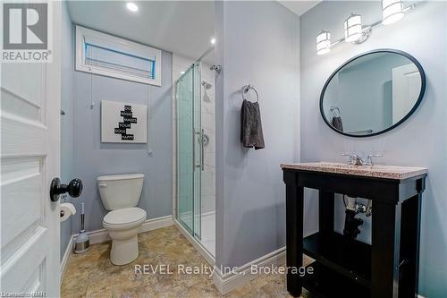 6505 Armelina Crescent, Niagara Falls (219 - Forestview), ON - Indoor Photo Showing Bathroom