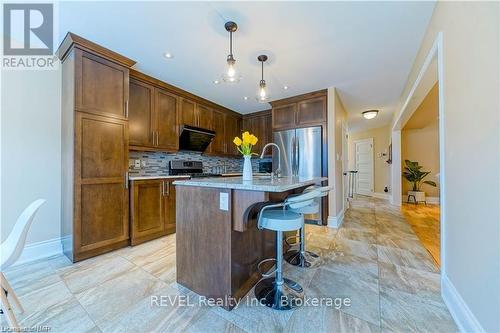 6505 Armelina Crescent, Niagara Falls (219 - Forestview), ON - Indoor Photo Showing Kitchen