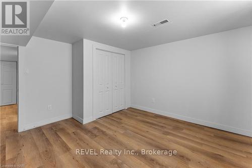 Lower - 8407 Mears Crescent, Niagara Falls (223 - Chippawa), ON - Indoor Photo Showing Other Room