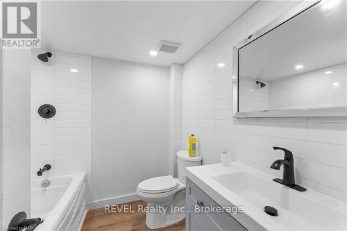 Lower - 8407 Mears Crescent, Niagara Falls (223 - Chippawa), ON - Indoor Photo Showing Bathroom