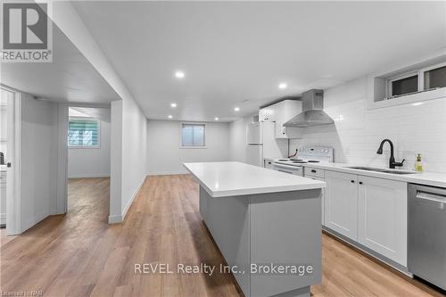 Lower - 8407 Mears Crescent, Niagara Falls (223 - Chippawa), ON - Indoor Photo Showing Kitchen