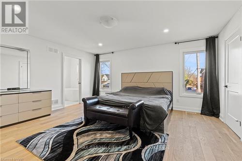 159 Hodgkins Avenue, Thorold (556 - Allanburg/Thorold South), ON - Indoor Photo Showing Bedroom