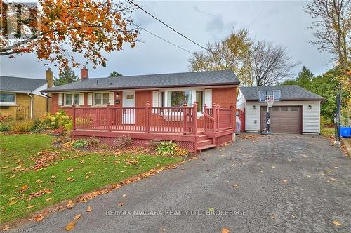 3283 Kenwood Court, Niagara Falls (206 - Stamford), ON - Outdoor With Deck Patio Veranda