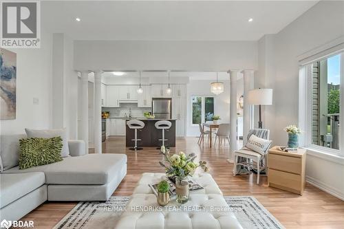 56 Cannery Drive, Niagara-On-The-Lake (105 - St. Davids), ON - Indoor Photo Showing Living Room