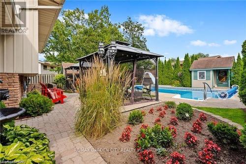 55 Sherwood Forest Trail, Welland (767 - N. Welland), ON - Outdoor With In Ground Pool