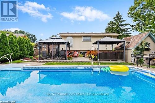 55 Sherwood Forest Trail, Welland (767 - N. Welland), ON - Outdoor With In Ground Pool With Deck Patio Veranda With Backyard