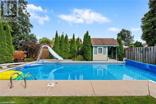 55 Sherwood Forest Trail, Welland (767 - N. Welland), ON - Outdoor With In Ground Pool With Backyard