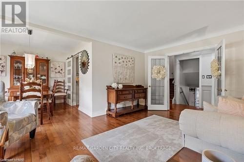 55 Sherwood Forest Trail, Welland (767 - N. Welland), ON - Indoor Photo Showing Living Room