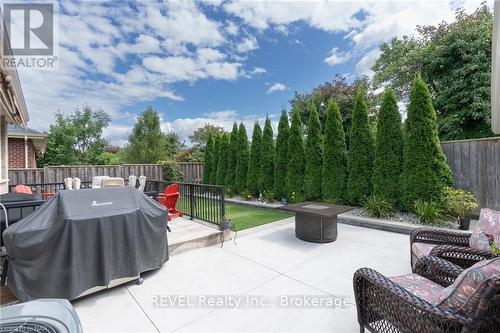 27 Hickory Avenue, Niagara-On-The-Lake (105 - St. Davids), ON - Outdoor