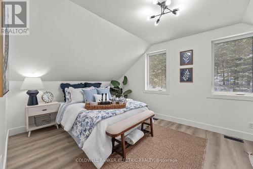 29850 Hwy 62 N, Hastings Highlands, ON - Indoor Photo Showing Bedroom