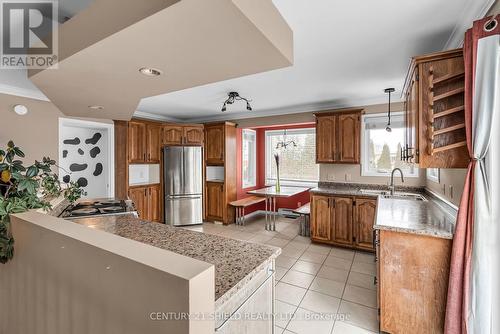 325 Ivan Crescent, Cornwall, ON - Indoor Photo Showing Kitchen