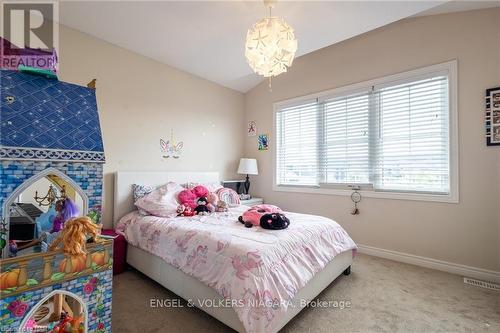 459 Silverwood Avenue, Welland (771 - Coyle Creek), ON - Indoor Photo Showing Bedroom