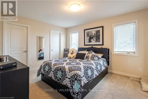 459 Silverwood Avenue, Welland (771 - Coyle Creek), ON - Indoor Photo Showing Bedroom