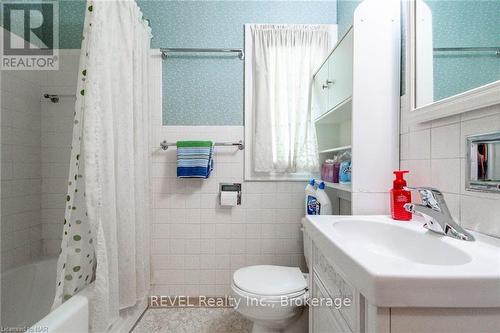 5740 Drummond Road, Niagara Falls (215 - Hospital), ON - Indoor Photo Showing Bathroom