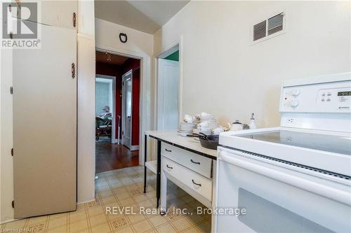 5740 Drummond Road, Niagara Falls (215 - Hospital), ON - Indoor Photo Showing Laundry Room