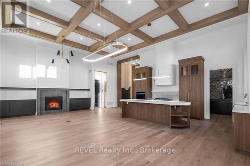 51 Shaws Lane, Niagara-On-The-Lake (101 - Town), ON - Indoor Photo Showing Other Room With Fireplace