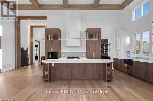 51 Shaws Lane, Niagara-On-The-Lake (101 - Town), ON - Indoor Photo Showing Kitchen