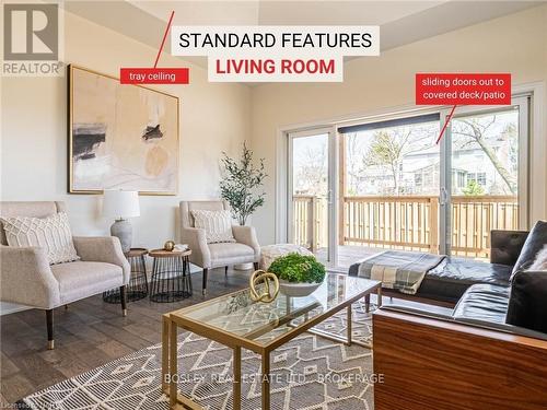 502 Royal Ridge Drive, Fort Erie (335 - Ridgeway), ON - Indoor Photo Showing Living Room