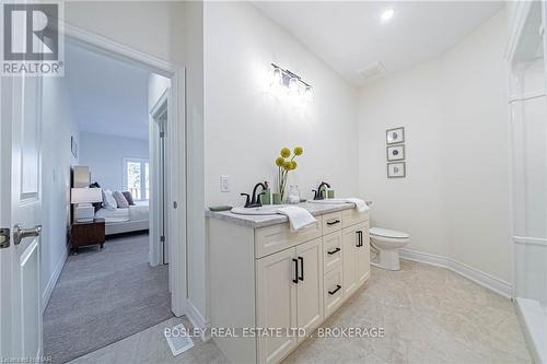 502 Royal Ridge Drive, Fort Erie (335 - Ridgeway), ON - Indoor Photo Showing Bathroom