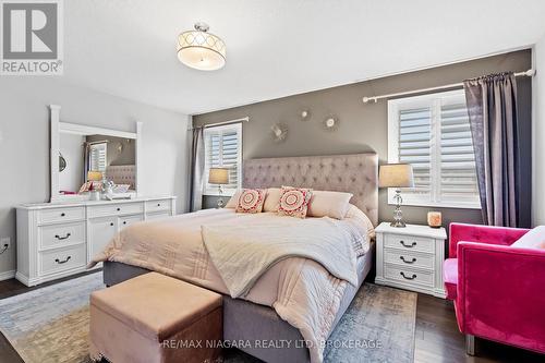 8849 Dogwood Crescent, Niagara Falls (222 - Brown), ON - Indoor Photo Showing Bedroom