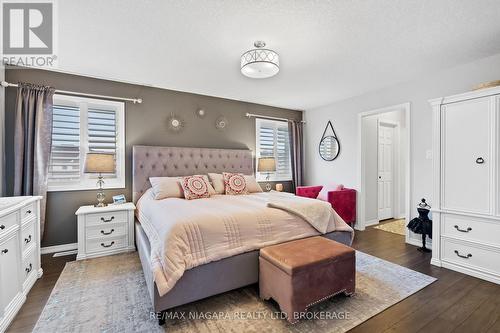 8849 Dogwood Crescent, Niagara Falls (222 - Brown), ON - Indoor Photo Showing Bedroom