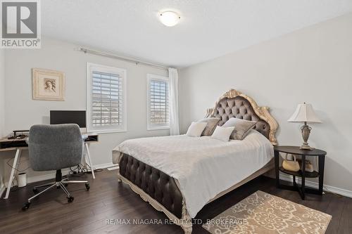 8849 Dogwood Crescent, Niagara Falls (222 - Brown), ON - Indoor Photo Showing Bedroom