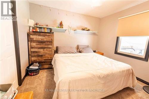 5 St Peter Street, St. Catharines (460 - Burleigh Hill), ON - Indoor Photo Showing Bedroom