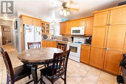 5 St Peter Street, St. Catharines (460 - Burleigh Hill), ON - Indoor