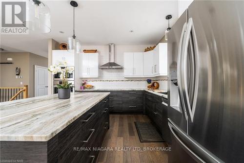 24 Prospect Point Road N, Fort Erie (335 - Ridgeway), ON - Indoor Photo Showing Kitchen With Stainless Steel Kitchen With Upgraded Kitchen