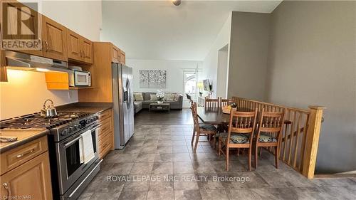 40 Sinclair Street, Southgate (Dundalk), ON - Indoor Photo Showing Kitchen