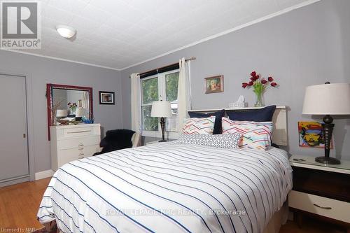 4046 Victoria Road, Fort Erie (337 - Crystal Beach), ON - Indoor Photo Showing Bedroom