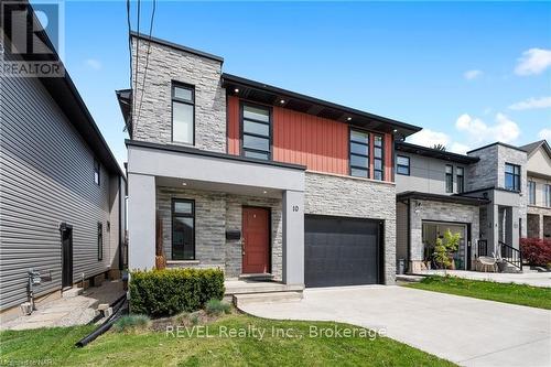 10 Leeson Street, St. Catharines (460 - Burleigh Hill), ON - Outdoor With Facade