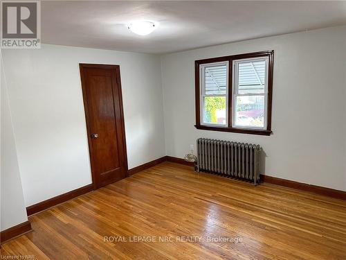 13 Garnet Street, St. Catharines (445 - Facer), ON - Indoor Photo Showing Other Room