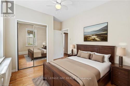 59 Wellington Street, St. Catharines (451 - Downtown), ON - Indoor Photo Showing Bedroom